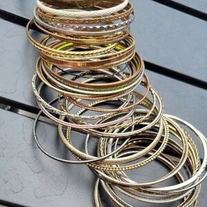 Elegant Mixed Metal Bangle Set